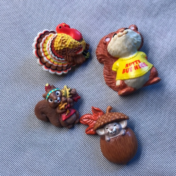 Vintage Hallmark Plastic Holiday Brooch Pins - Picture 1 of 6